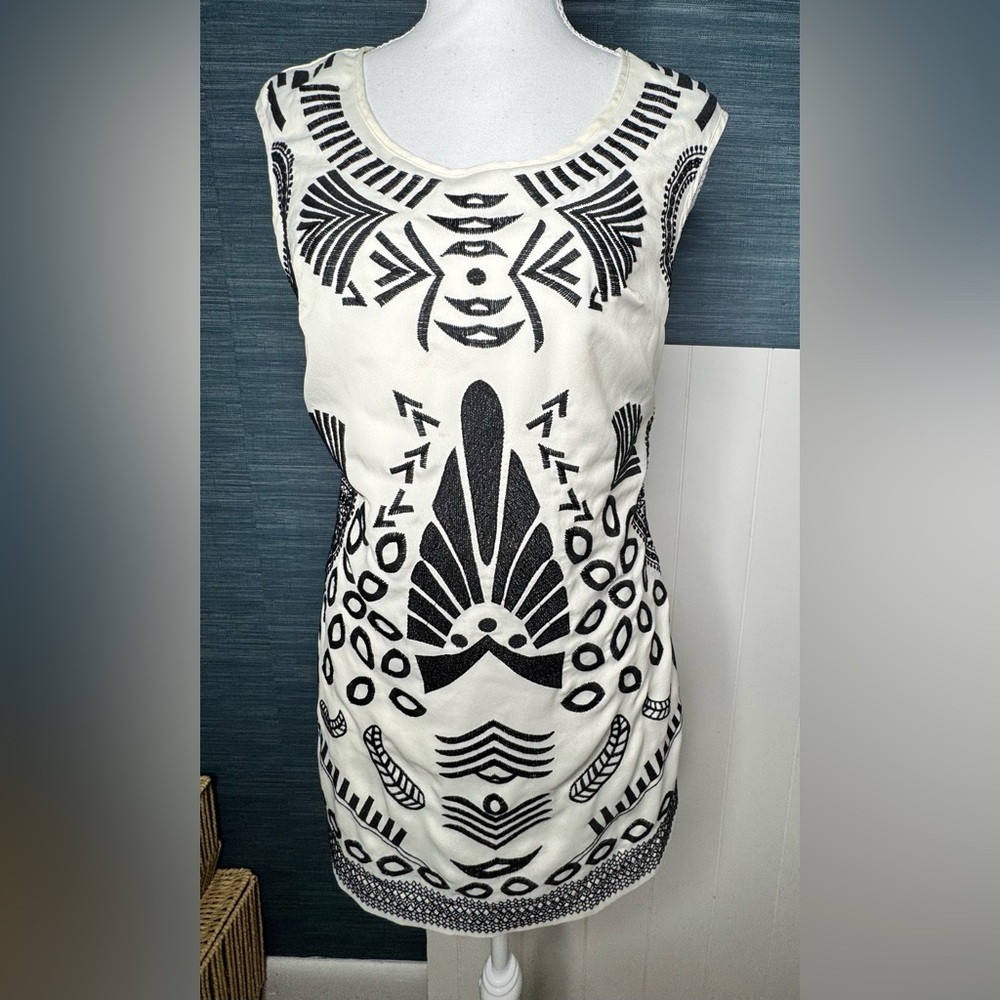 EUC Jodi Arnold for The Limited Black and White Mini Dress Size 2